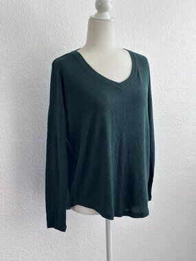 Well Worn Green V-Neck Long Sleeve Top | Size Small | Soft Relaxed Fit